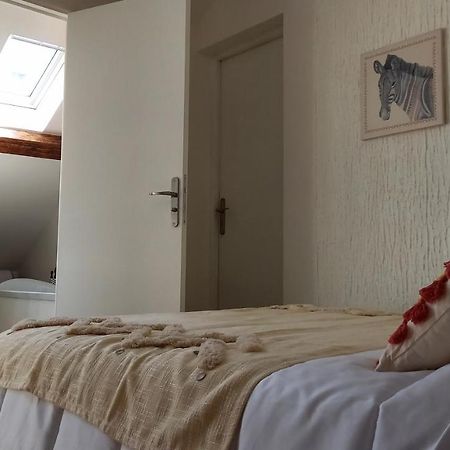 Charmante Maison Cosy A Villabe-Hyper Centre-Gare-Wifi ภายนอก รูปภาพ